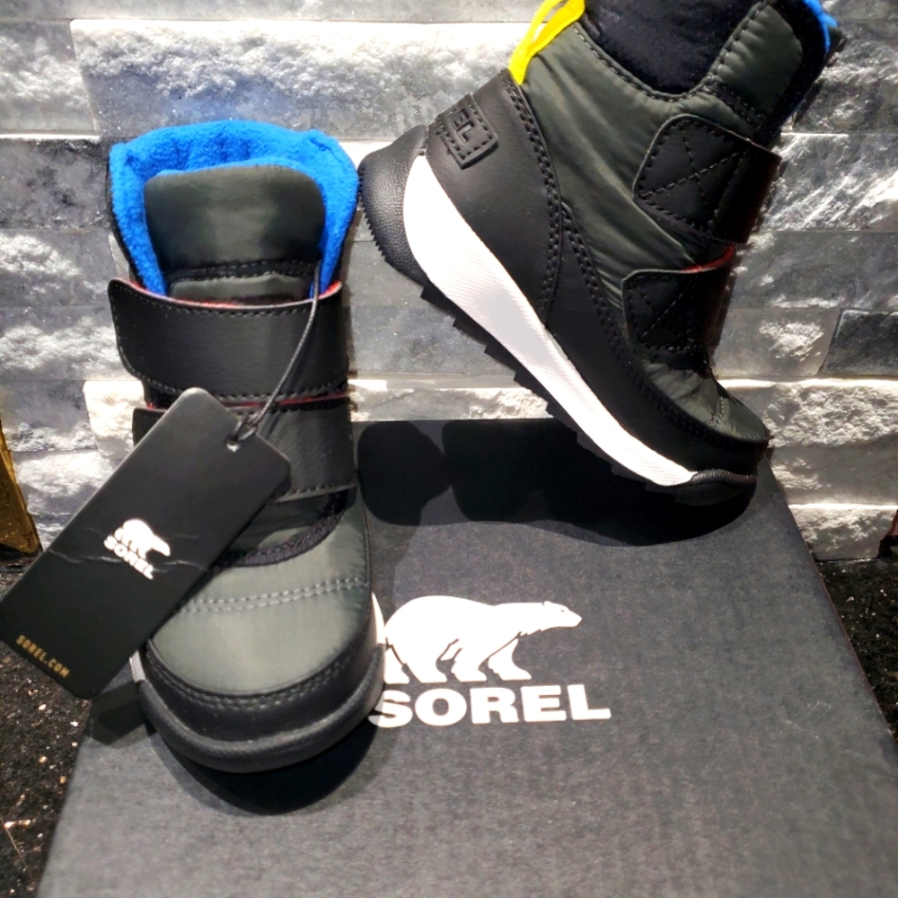 Brand new Sorel Whitney II strap boot